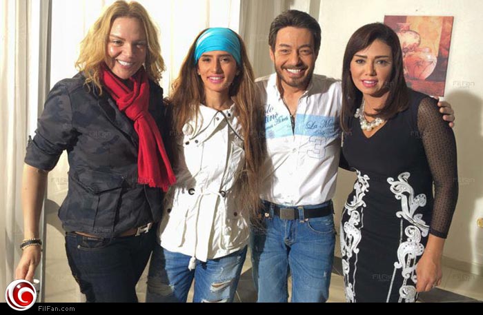 زينة مع رانيا يوسف وأحمد زاهر والمخرجة غادة سليم في الاحتفال ببدء تصوير أرض النعام