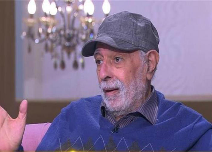 10 تصريحات للراحل مدحت مرسي في آخر ظهور له.. لم أغضب من اختصار أولادي لاسمهم وأنا مشجع أهلاوي متعصب في الفن 10 تصريحات للراحل مدحت مرسي في آخر ظهور له.. لم أغضب من اختصار أولادي لاسمهم وأنا مشجع أهلاوي متعصب في الفن