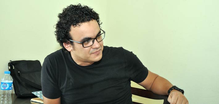 عمرو دياب يغني القاهرة