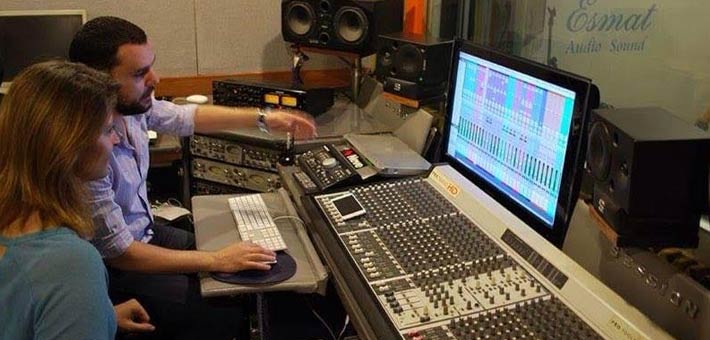 عمرو دياب يغني القاهرة