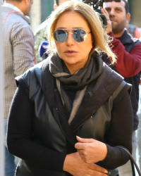 بالدموع ... نجوم الفن يشيعون سمير سيف 