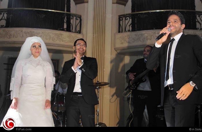 حماقي يغني في حفل زفاف أسامة فؤاد