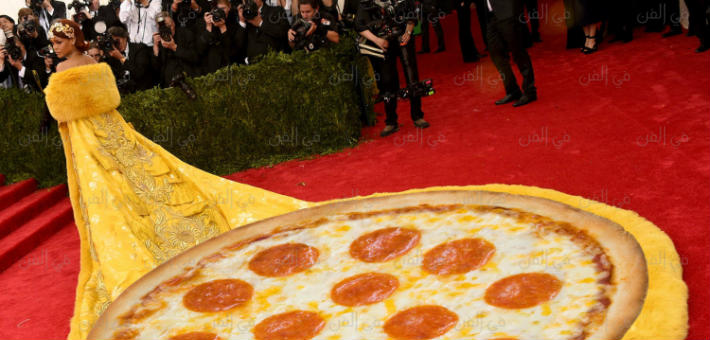 صورة ساخرة من فستان ريانا في حفل Met Gala بنيويورك 
