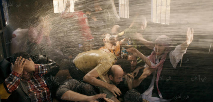 مشهد من فيلم اشتباك