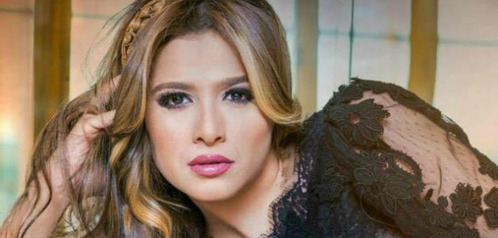 ياسمين عبد العزيز