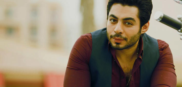 المطرب أكرم فؤاد