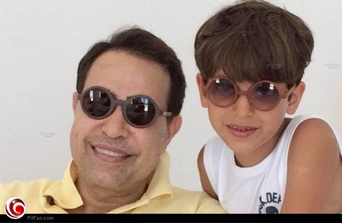 حكيم مع نجله علي