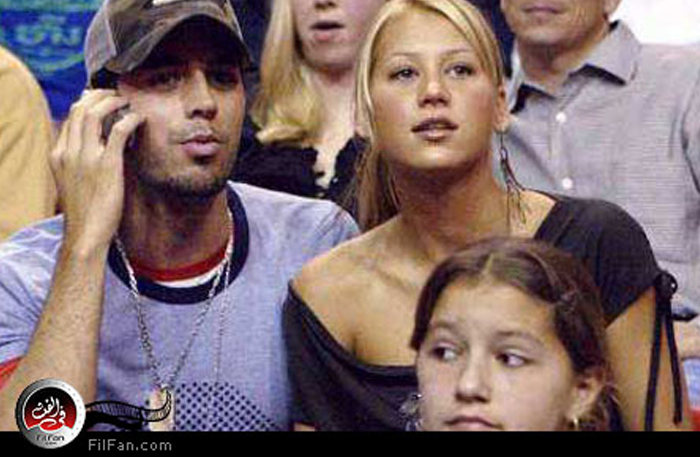 انريكي إجلاسيس مع صديقته الروسية آنا كورنيكوفا - الصورة من رويترز