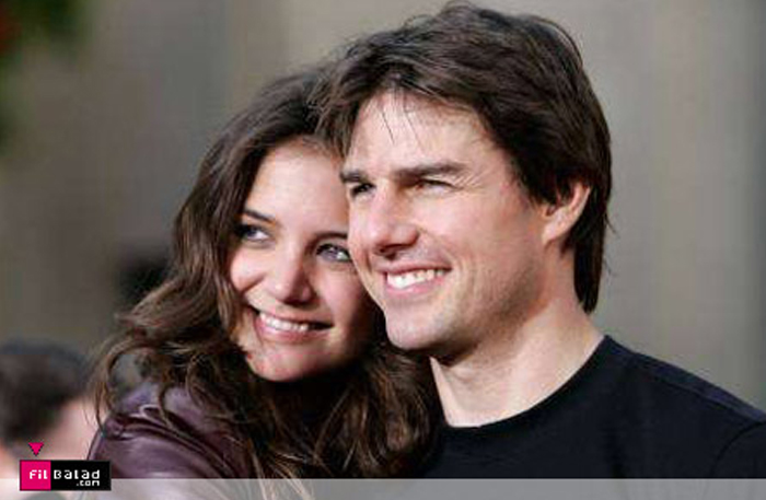 توم كروز وكاتي هولمز أثناء حضورهما عرض خاص لفيلم &quot;حرب العوالم&quot;- الصورة من رويترز