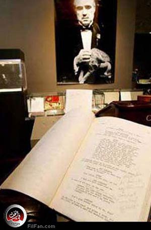  جانب من متعلقات براندو التي بيعت في المزاد