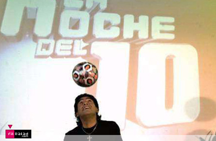 مارادونا يستضيف تخبة جديدة من النجوم في برنامجه.