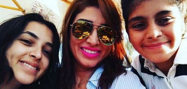 روجينا وابنتها مايا 