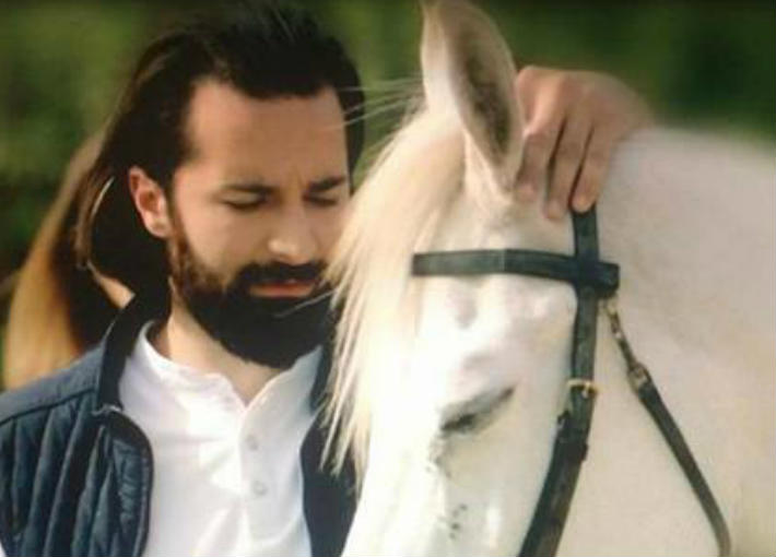 أحمد حاتم والحصان