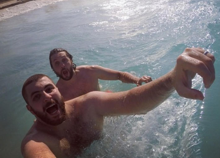 هشام ومحمود