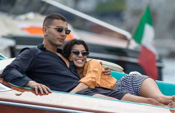 كورتني كاردشيان ويونس بندجيما