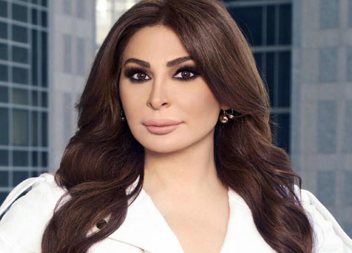 المطربة إليسا