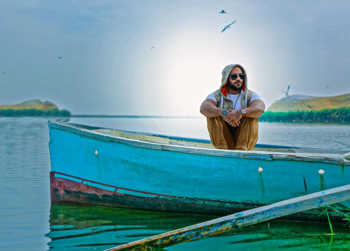 أحمد مكي في لقطة من كليب &quot;أغلى من الياقوت&quot;