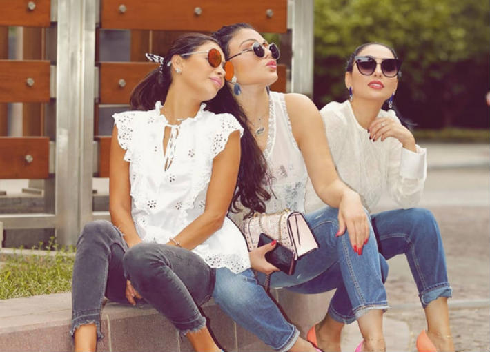 هيفاء وشقيقتيها