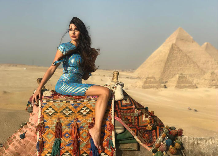 لاميتا فرنجية تزور الأهرامات
