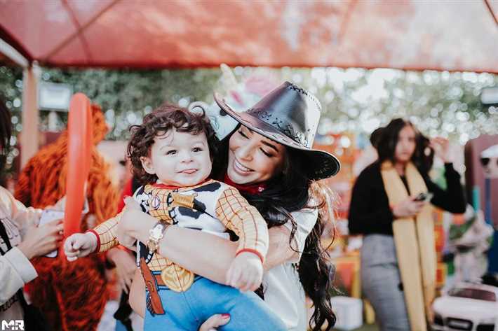 ساندي تحتفل بعيد ميلاد ابنها ريان