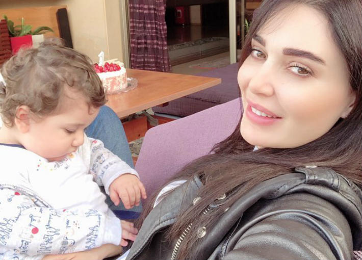 سيرين عبد النور وأبنها كريستيانو