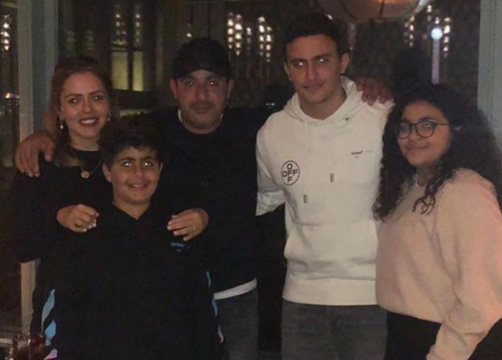 أسرة السقا كاملة