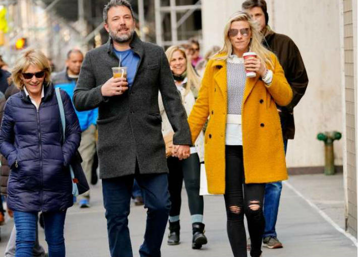 أفليك وشوكوس