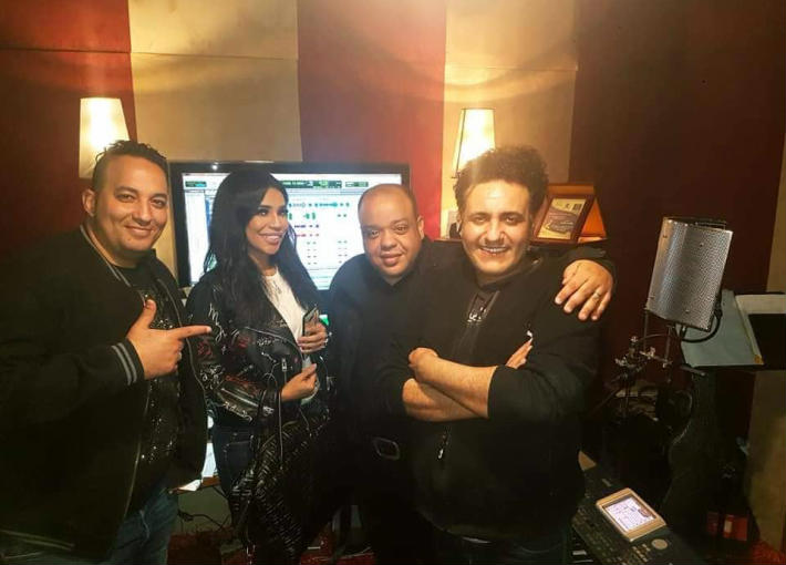 صورة من كواليس تسجيل الأغنية