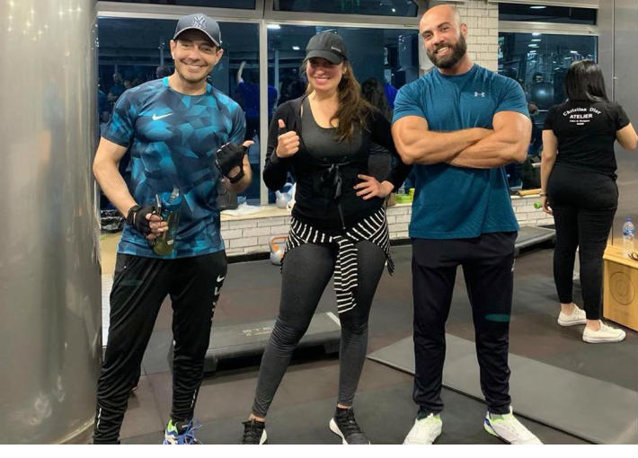 نرين الفقي تتوسط أحمد زاهر ومحمد أبو النجا