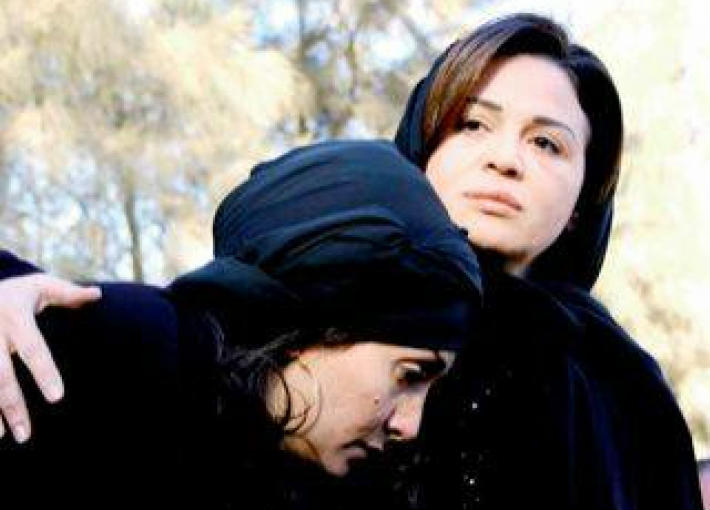 إلهام وغادة في لقطة من الفيلم