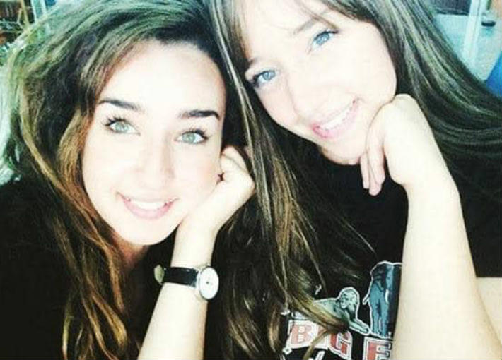 هنا الزاهد وشقيقتها