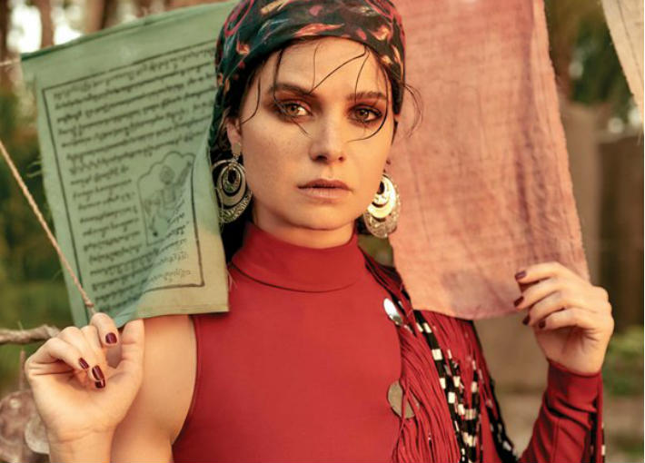 يسرا اللوزي