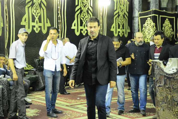 كريم عبد العزيز في عزاء والدة يسرا