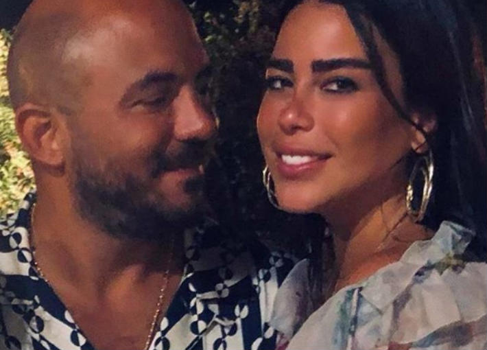 محمود العسيلي وخطيبته