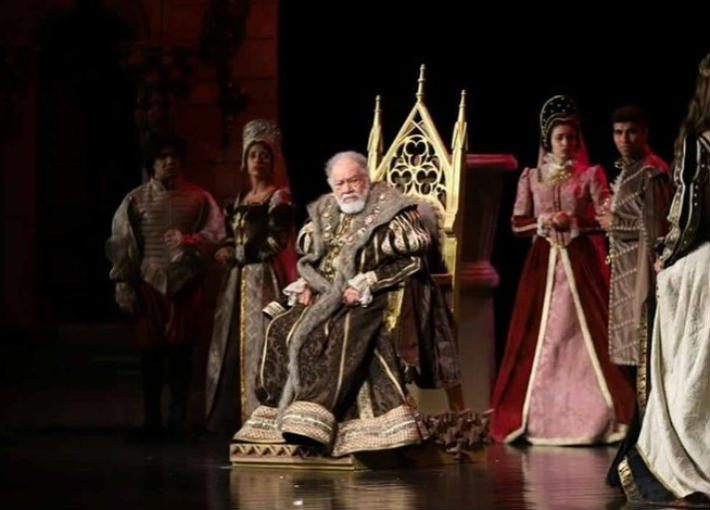 مسرحية &quot;الملك لير&quot;