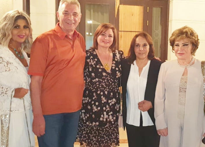 عفاف راضي مع وفد الفنانين المصريين في سوريا