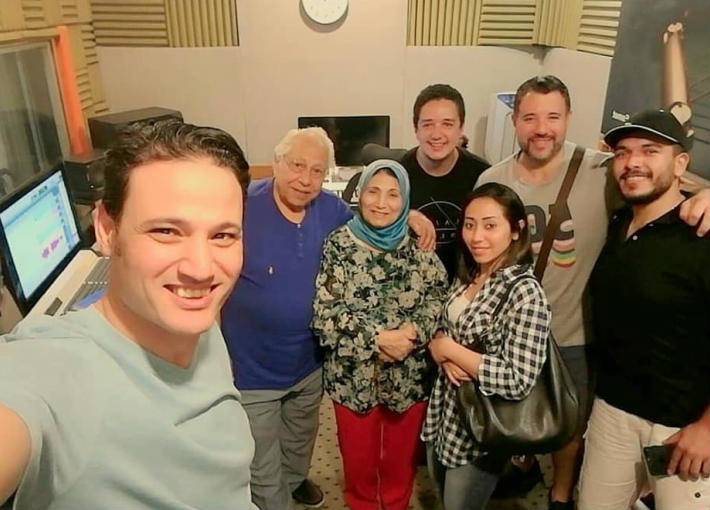 فاطمة عيد تحتفل بانتهاء تسجيل &quot;أضحك وسيبها&quot;