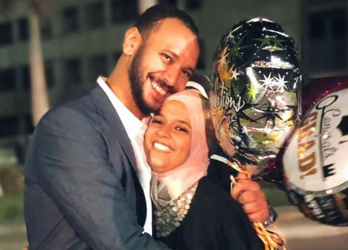 أحمد خالد صالح وشقيقته