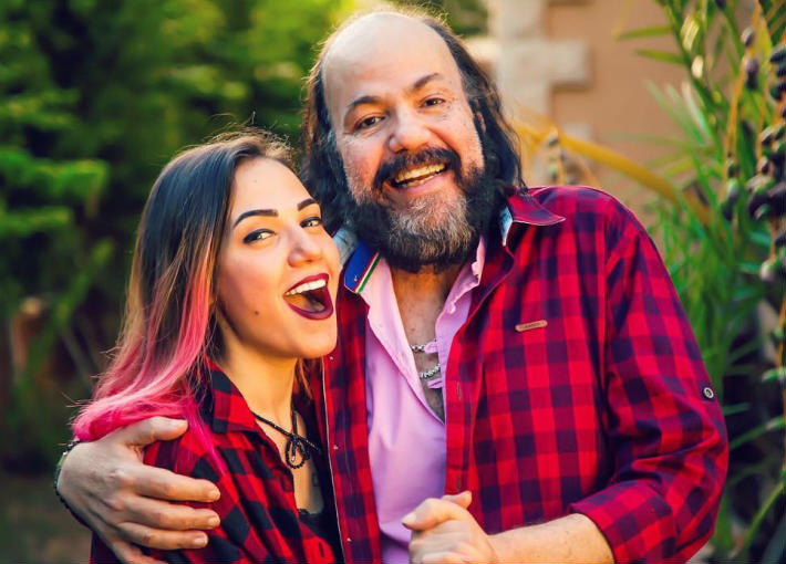 الفنان الراحل طلعت زكريا مع ابنته إيمي