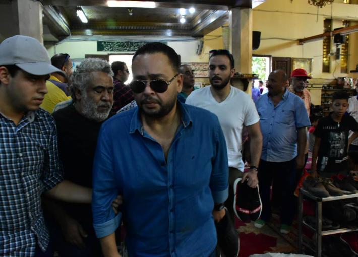 أحمد رزق بين مشيعي طلعت زكريا