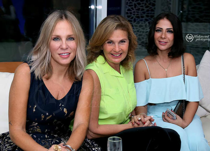 منى زكي ويسرا وشيرين رضا 