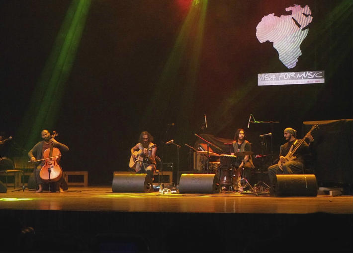 الفرقة البحرينية مجاز