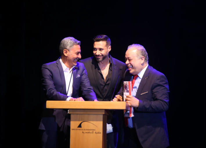 أشرف زكي وأحمد السعدني وفتحي عبد الوهاب