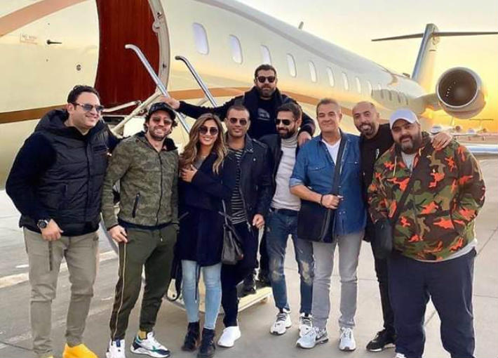 النجوم مع عمرو دياب