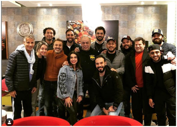 أشرف زكي وروجينا وعدد من الفنانين