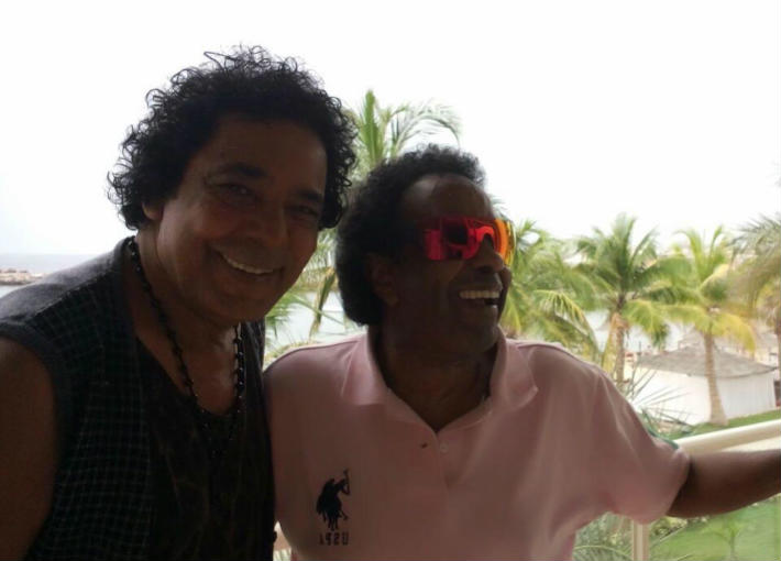 محمد منير مع الراحل محمود أبا يزيد