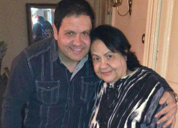 إدوارد ووالدته