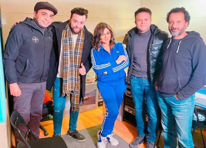 شذى تتوسط مدين ومحمد عاطف ومحمد حامد وخالد سند