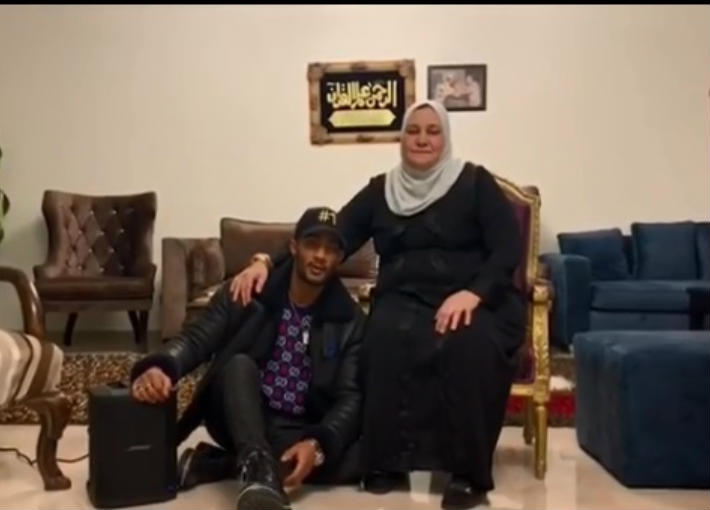 محمد رمضان ووالدته