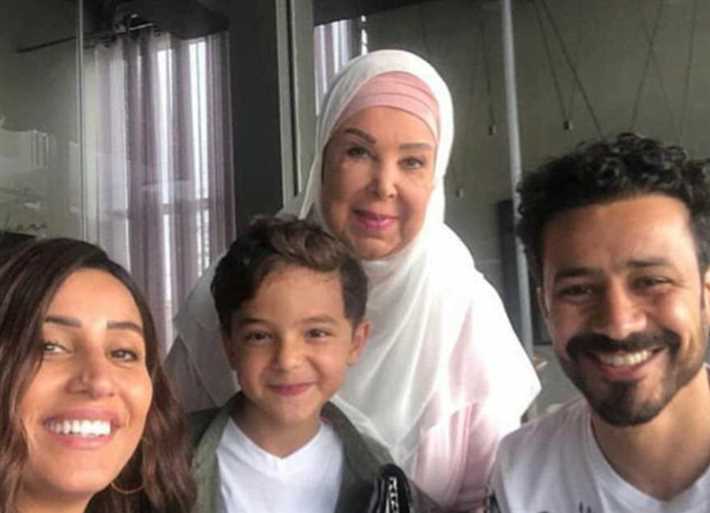 آدم وهدان ورجاء الجداوي